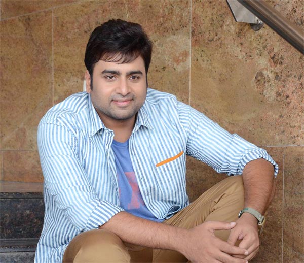 nara rohit interview,raja cheyyi vesthe,pradeep  ఫ్లాప్స్ గురించి ఆలోచించే టైం లేదు: నారా రోహిత్
